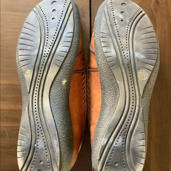 Spring Step Flats Size 38 - Picture 4 of 8